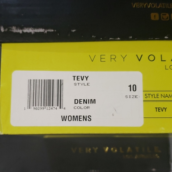 Very Volatile Tevy Denim Brand New in Box Rare - Picture 7 of 7